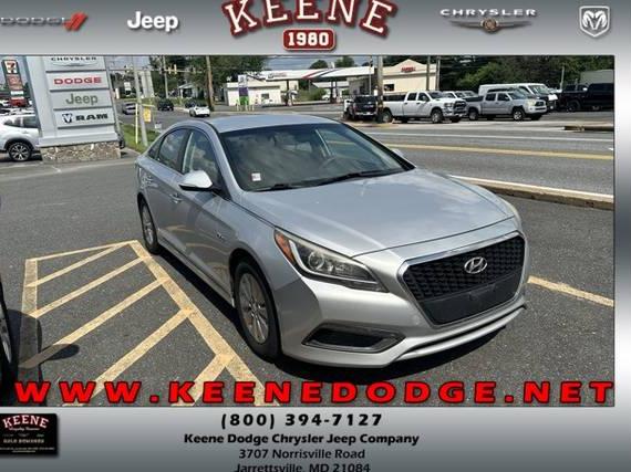 HYUNDAI SONATA 2017 KMHE24L31HA065518 image