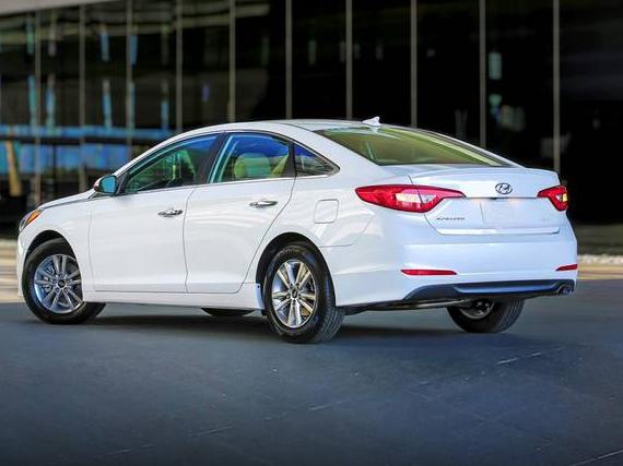 HYUNDAI SONATA 2017 5NPE24AA8HH452260 image