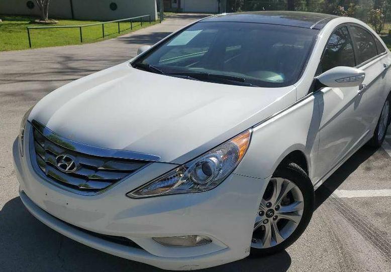 HYUNDAI SONATA 2012 5NPEC4AC1CH312137 image