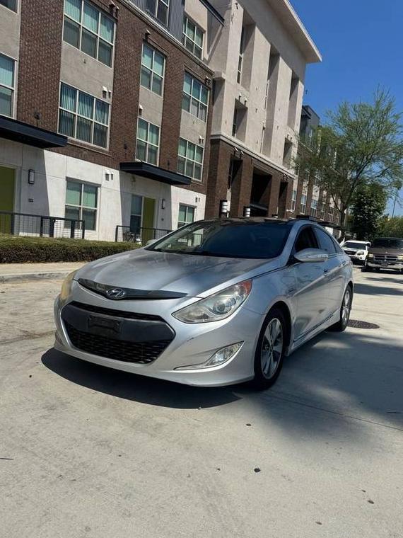 HYUNDAI SONATA 2012 KMHEC4A49CA042375 image