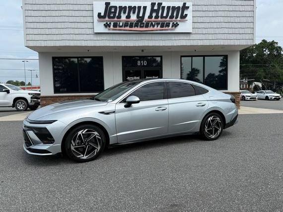 HYUNDAI SONATA 2024 KMHL14JA4RA416905 image