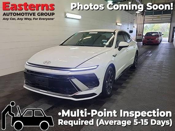 HYUNDAI SONATA 2024 KMHL64JA3RA418243 image