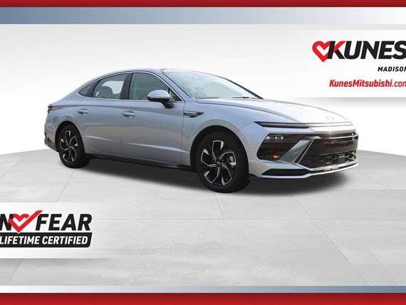 HYUNDAI SONATA 2024 KMHL64JA1RA353523 image