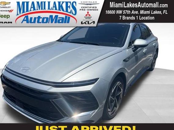 HYUNDAI SONATA 2024 KMHL14JA6RA361017 image