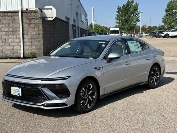 HYUNDAI SONATA 2024 KMHL64JAXRA391624 image