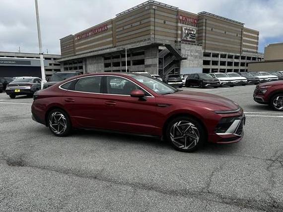 HYUNDAI SONATA 2024 KMHL14JAXRA356967 image