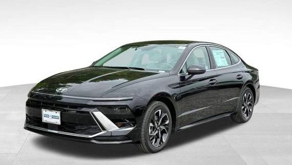 HYUNDAI SONATA 2024 KMHL64JA4RA380280 image