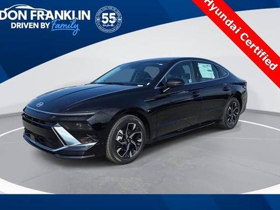 HYUNDAI SONATA 2024 KMHL64JA7RA400974 image
