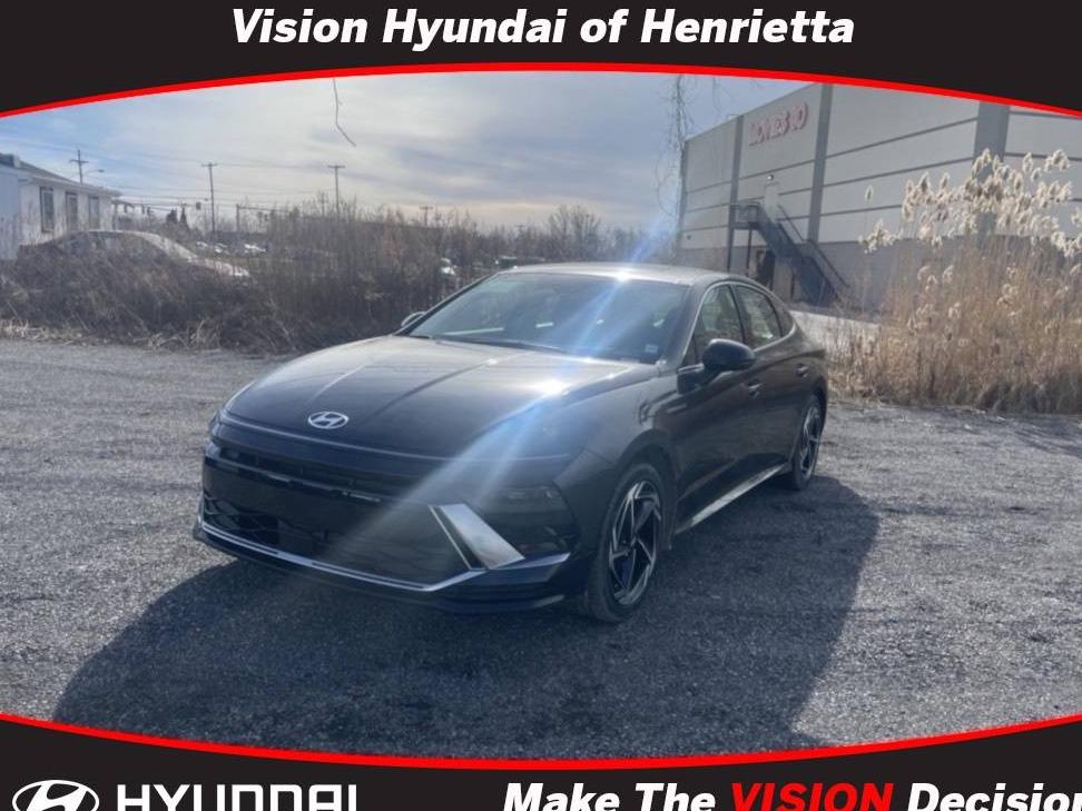 HYUNDAI SONATA 2024 KMHL64JA4RA399539 image