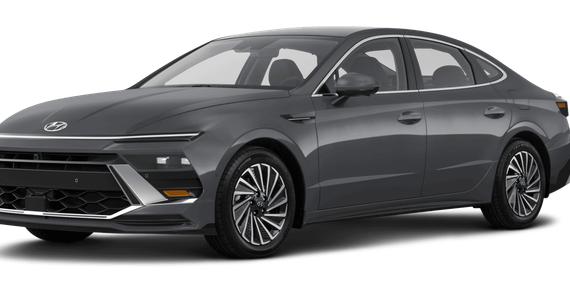 HYUNDAI SONATA 2024 KMHL64JA2RA391021 image