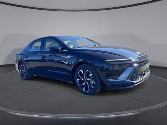 HYUNDAI SONATA 2024 KMHL64JA4RA370199 image