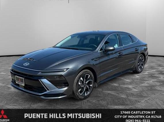 HYUNDAI SONATA 2024 KMHL64JA9RA392618 image