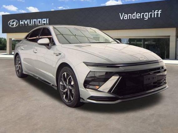 HYUNDAI SONATA 2024 KMHL64JA8RA413605 image