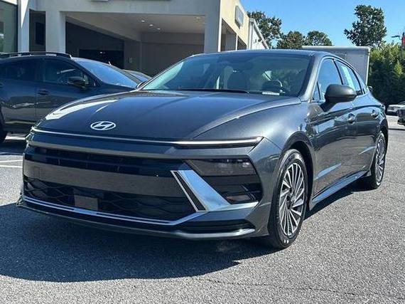 HYUNDAI SONATA 2024 KMHL34JJ6RA093032 image