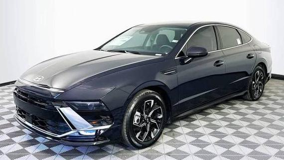 HYUNDAI SONATA 2024 KMHL64JA4RA368341 image