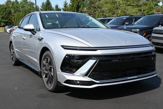 HYUNDAI SONATA 2024 KMHL64JA2RA427743 image HYUNDAI SONATA 2024 KMHL64JA2RA427743 image