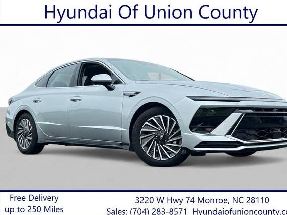 HYUNDAI SONATA 2024 KMHL54JJ0RA093179 image