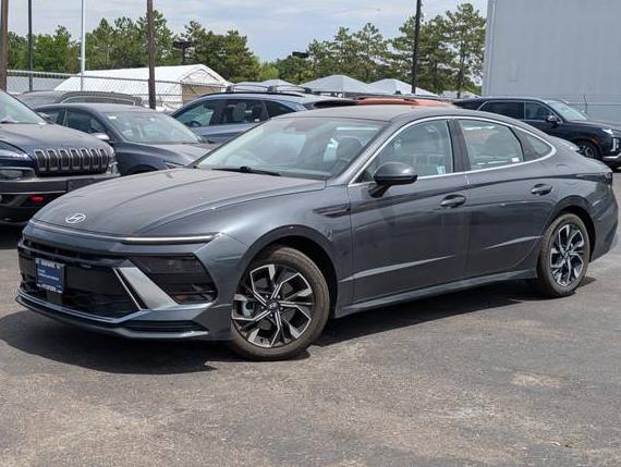 HYUNDAI SONATA 2024 KMHL64JA6RA394732 image
