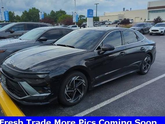 HYUNDAI SONATA 2024 KMHL14JA2RA362990 image