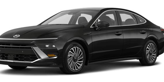 HYUNDAI SONATA 2024 KMHL64JA7RA370102 image