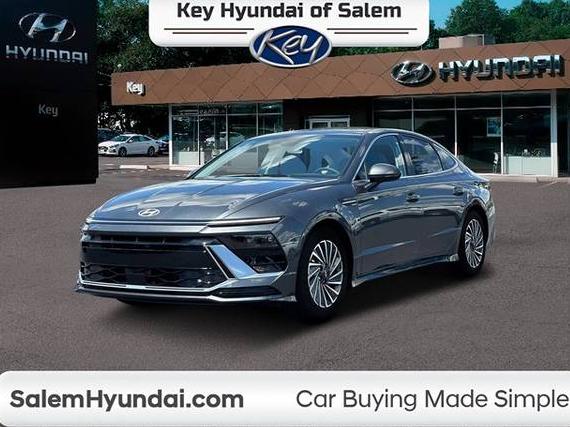 HYUNDAI SONATA 2024 KMHL34JJ8RA090648 image