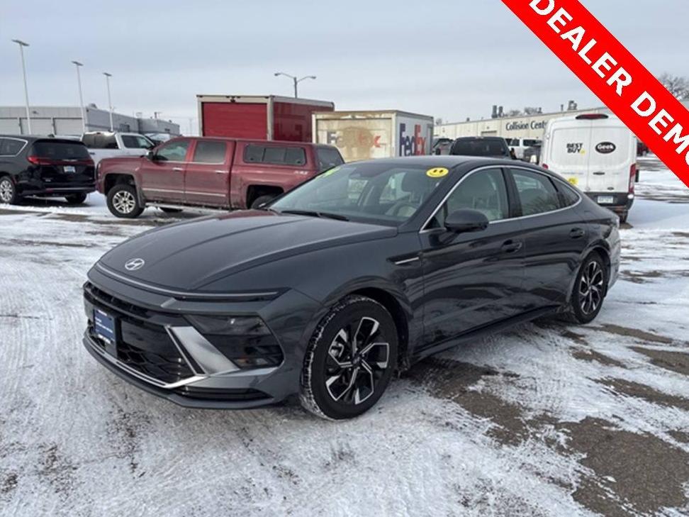 HYUNDAI SONATA 2024 KMHL64JAXRA425111 image
