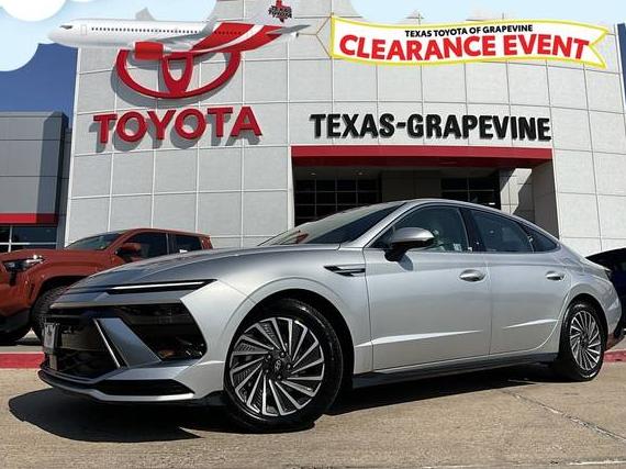 HYUNDAI SONATA 2024 KMHL34JJ2RA097126 image