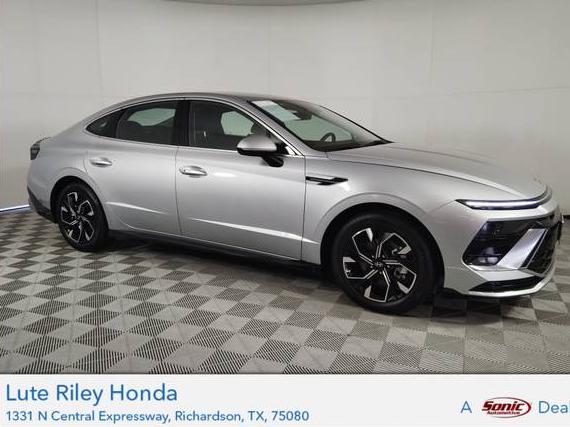 HYUNDAI SONATA 2024 KMHL64JA9RA402371 image