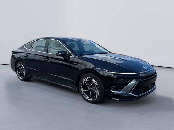 HYUNDAI SONATA 2024 KMHL14JAXRA414690 image