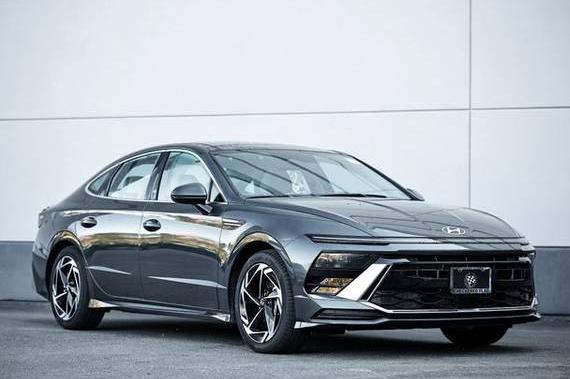 HYUNDAI SONATA 2024 KMHL14JA2RA390207 image HYUNDAI SONATA 2024 KMHL14JA2RA390207 image