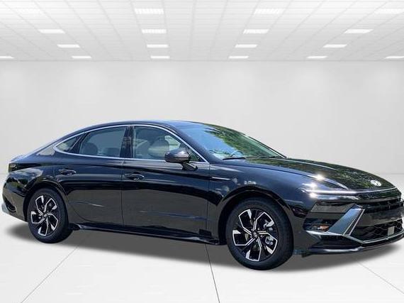 HYUNDAI SONATA 2024 KMHL64JA4RA387374 image