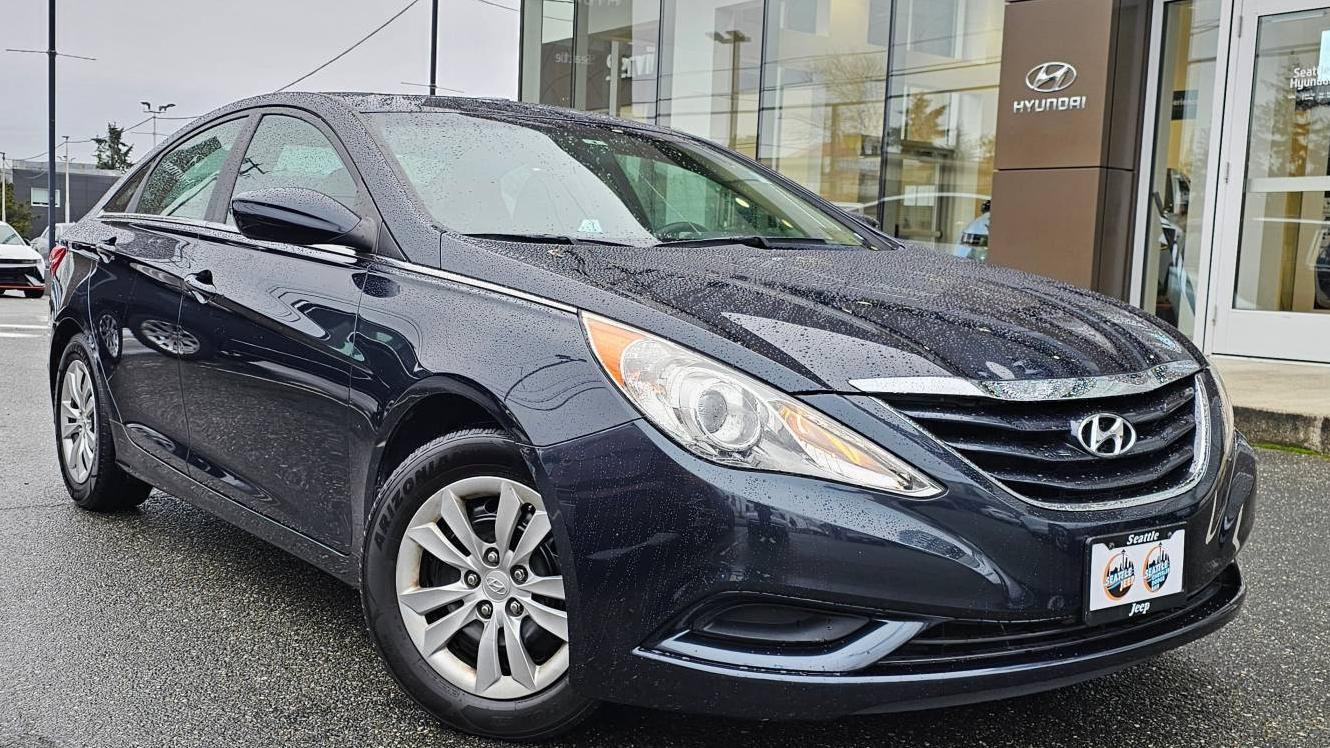 HYUNDAI SONATA 2011 5NPEB4AC1BH010980 image