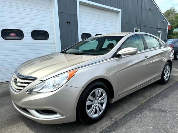 HYUNDAI SONATA 2011 5NPEB4AC1BH018416 image