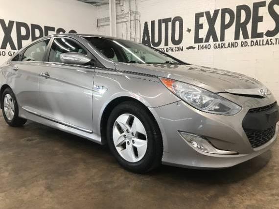 HYUNDAI SONATA 2011 KMHEC4A48BA007101 image