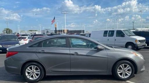 HYUNDAI SONATA 2011 5NPEB4AC8BH132011 image