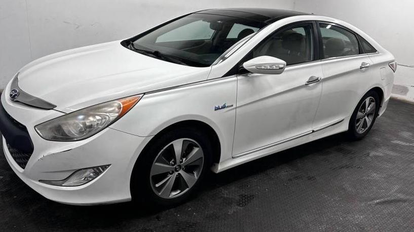 HYUNDAI SONATA 2011 KMHEC4A41BA013774 image