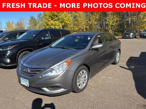 HYUNDAI SONATA 2011 5NPEB4AC0BH055215 image