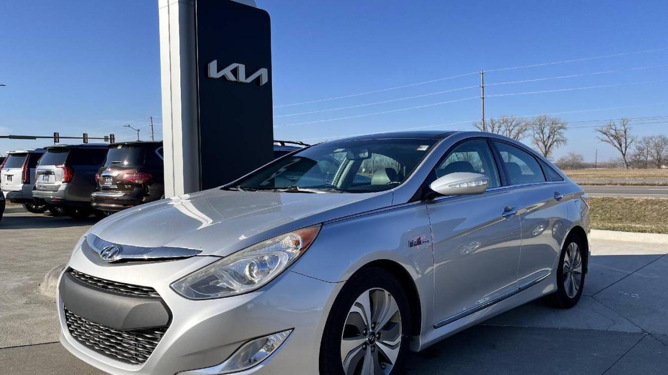 HYUNDAI SONATA 2013 KMHEC4A49DA050719 image