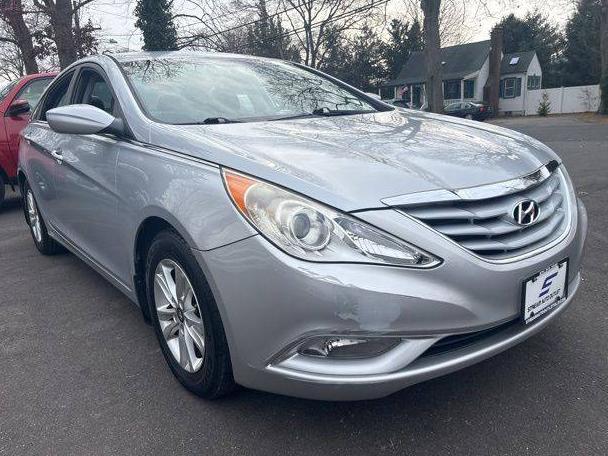 HYUNDAI SONATA 2013 5NPEB4AC6DH563482 image