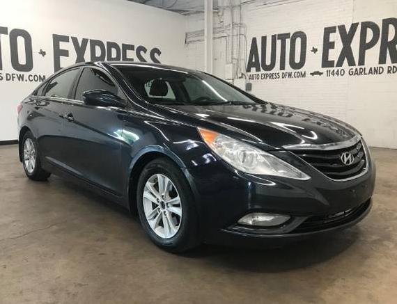HYUNDAI SONATA 2013 5NPEB4AC2DH507880 image
