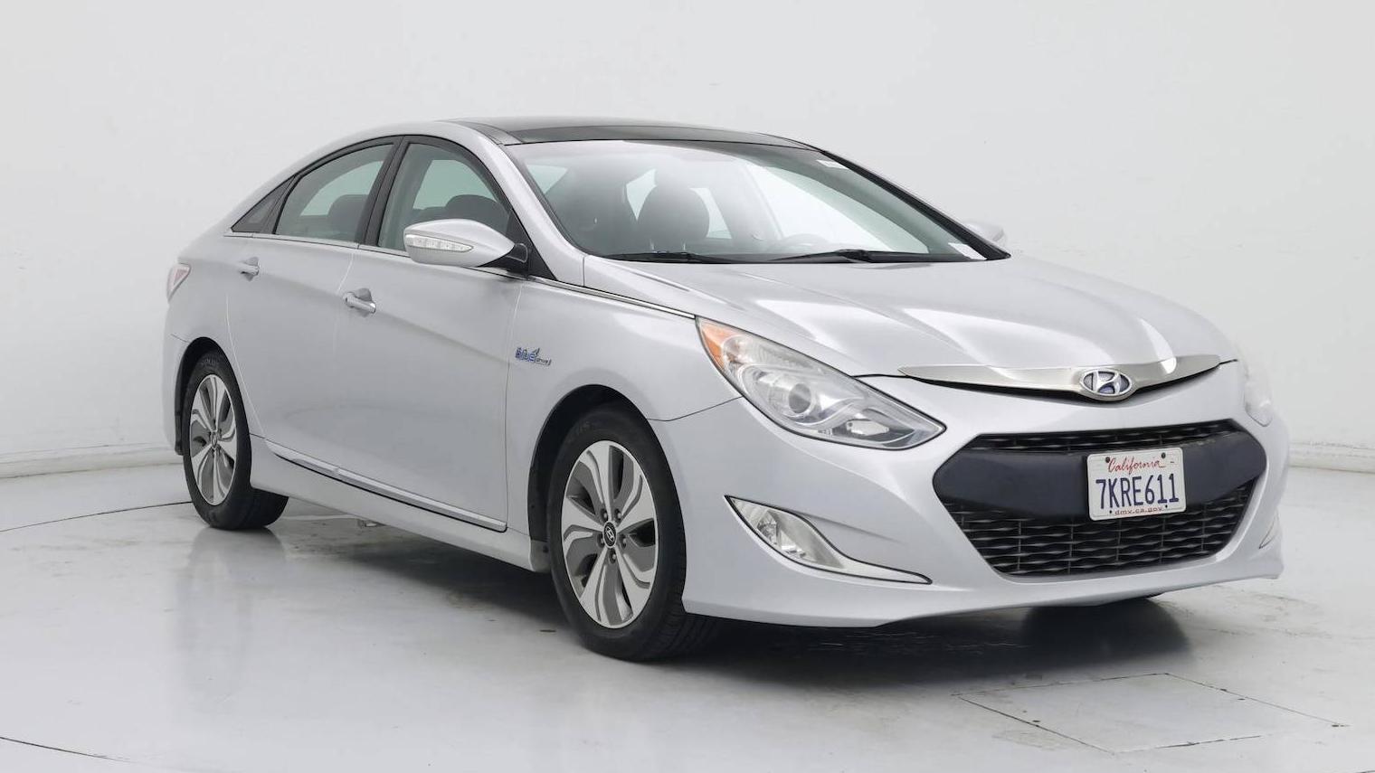 HYUNDAI SONATA 2015 KMHEC4A47FA123833 image