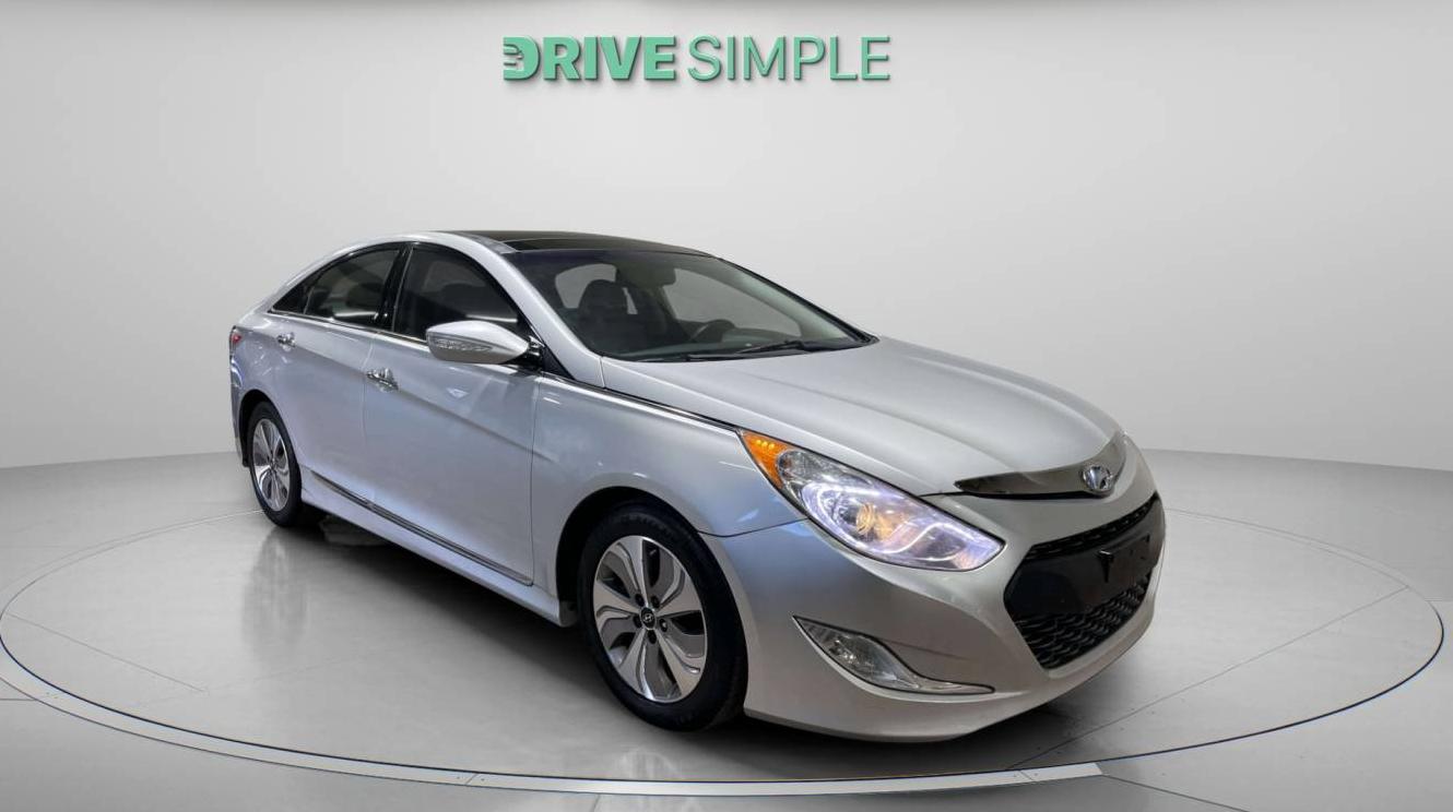 HYUNDAI SONATA 2015 KMHEC4A44FA124132 image