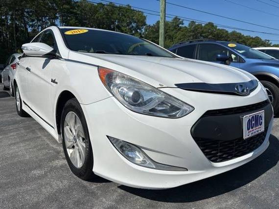 HYUNDAI SONATA 2015 KMHEC4A42FA134559 image