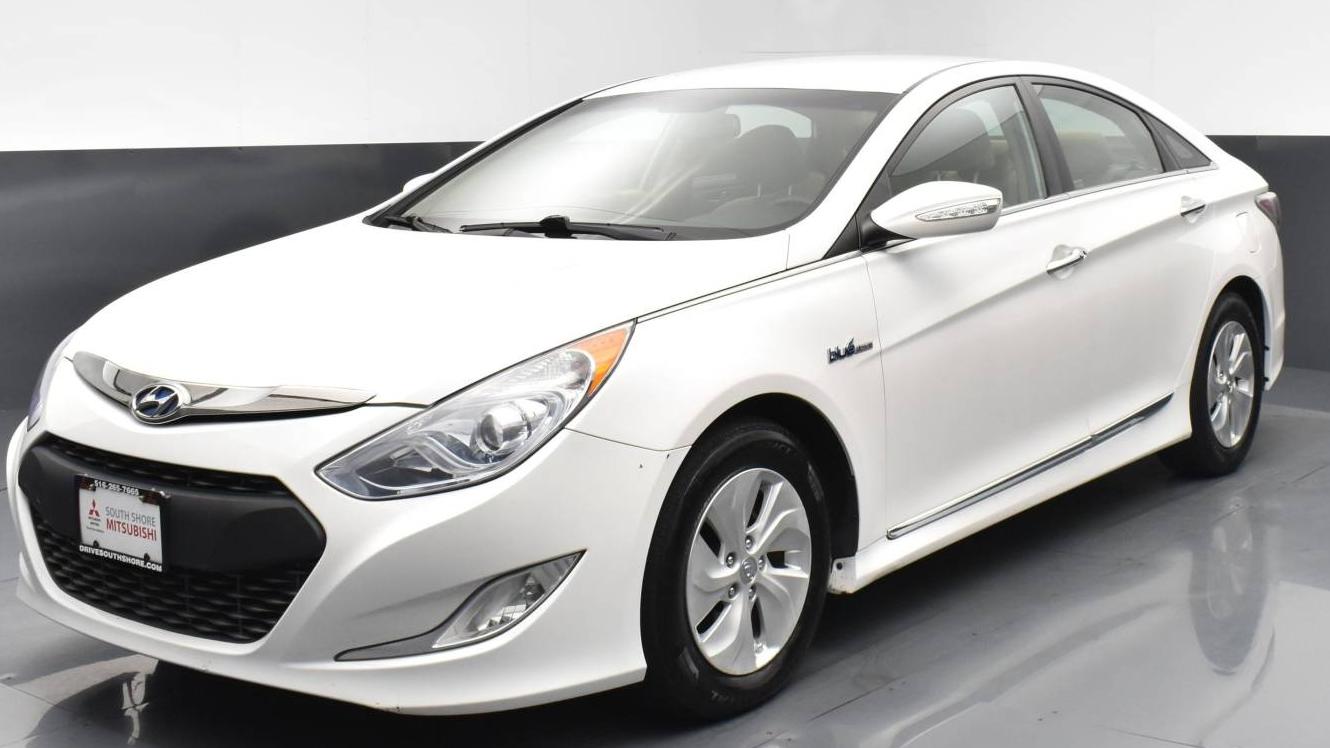 HYUNDAI SONATA 2015 KMHEC4A45FA137231 image