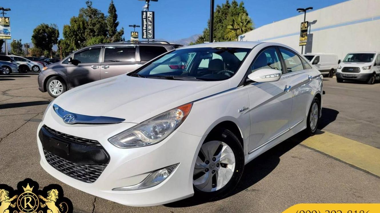 HYUNDAI SONATA 2015 KMHEC4A4XFA135149 image