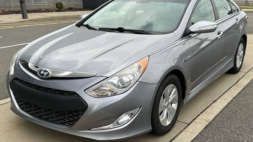 HYUNDAI SONATA 2015 KMHEC4A47FA137201 image