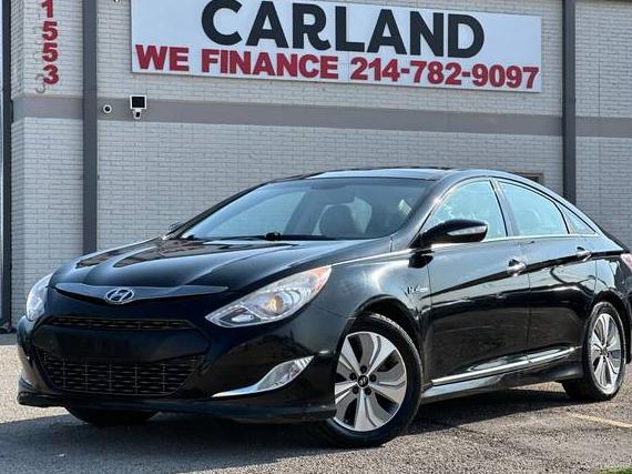 HYUNDAI SONATA 2015 KMHEC4A4XFA121025 image