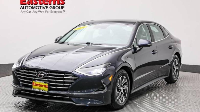 HYUNDAI SONATA 2022 KMHL24JJXNA041660 image