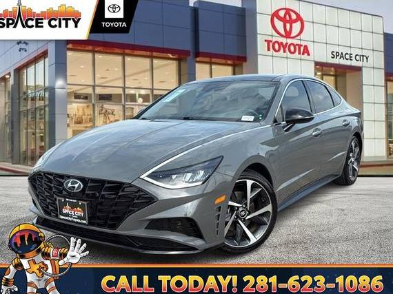 HYUNDAI SONATA 2022 KMHL44J24NA228640 image