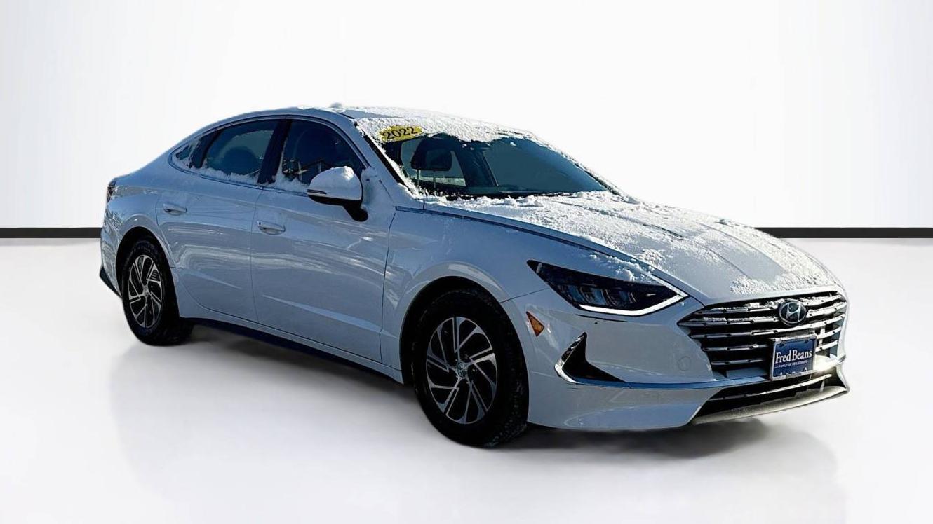 HYUNDAI SONATA 2022 KMHL24JJ2NA041880 image